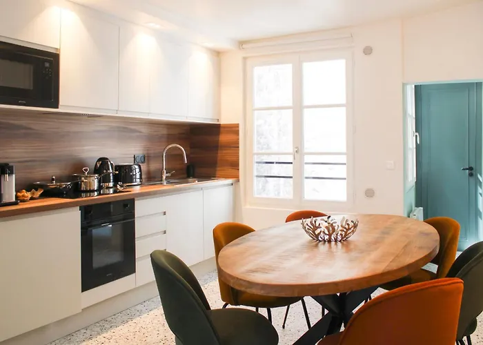 Charming T3 In The Center Of *