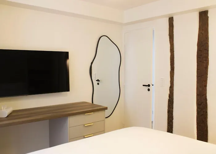 Charming T3 In The Center Of *